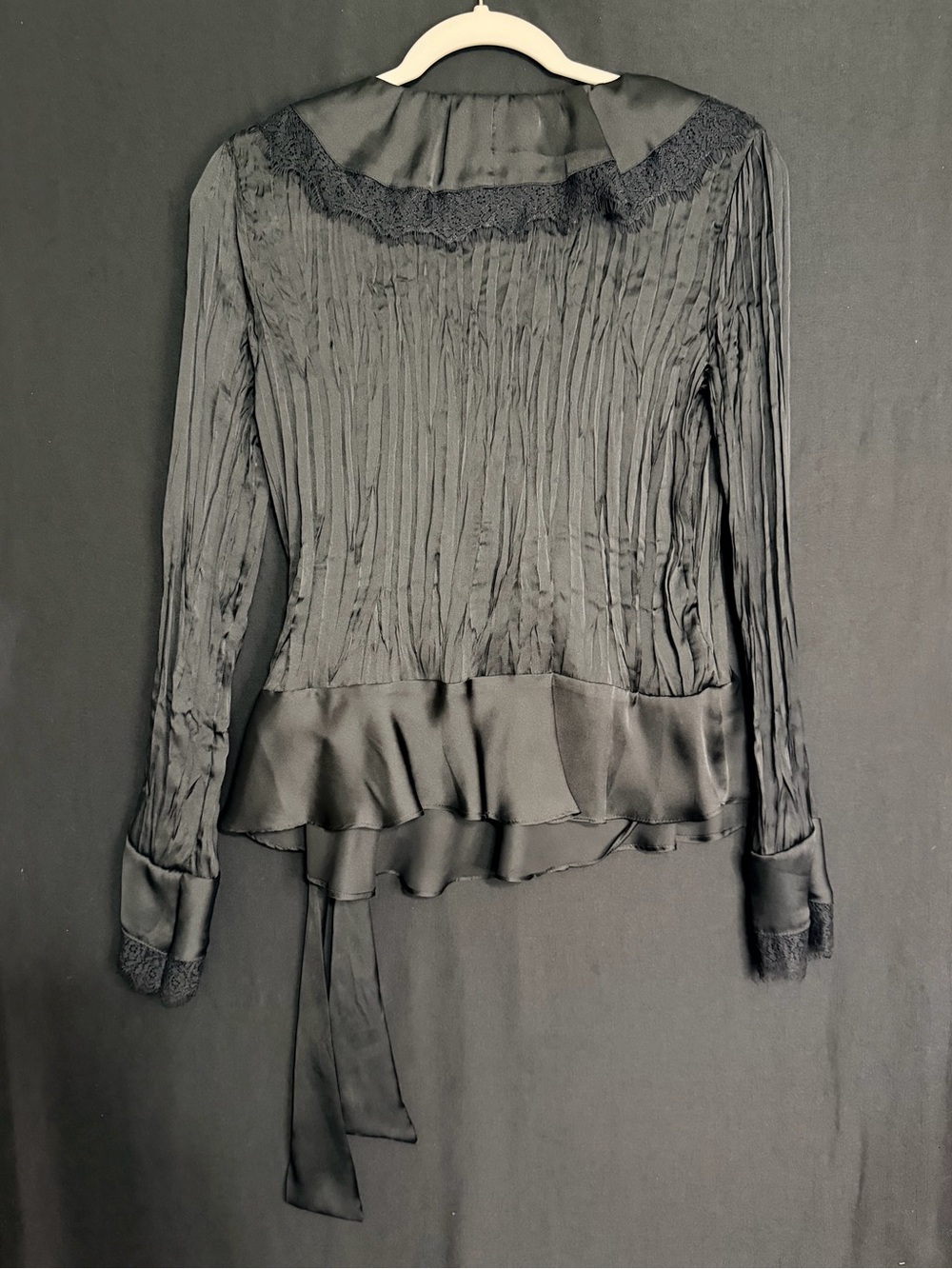 Sunny Leigh M Black Satin-Lace Wrap Blouse Ruffle collar Wrinkle pleated texture - Picture 8 of 14